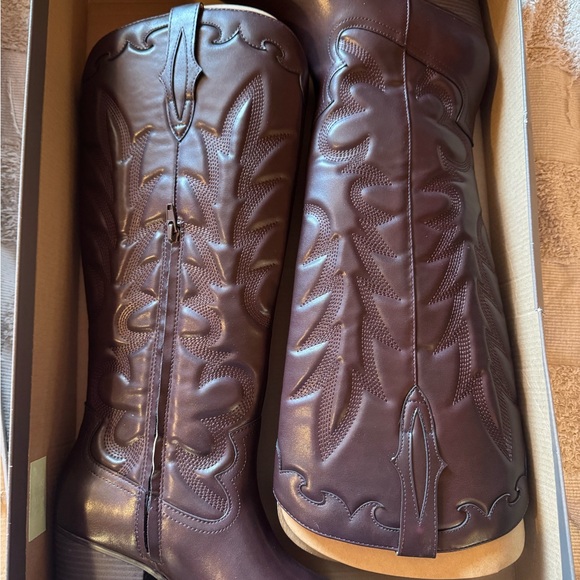Crown Vintage Sury Cowboy Boots - Picture 7 of 8
